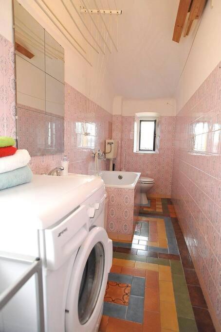 Spacious Attic Apartment Kandler Trieszt Kültér fotó