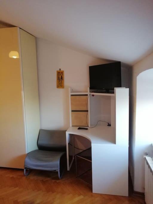 Spacious Attic Apartment Kandler Trieszt Kültér fotó